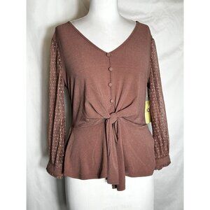 Flower and‎ Feather Long Sleeve Blouse NWT Feminine women size large